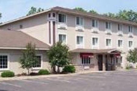 Budget Host Inn & Suites North Branch エクステリア 写真